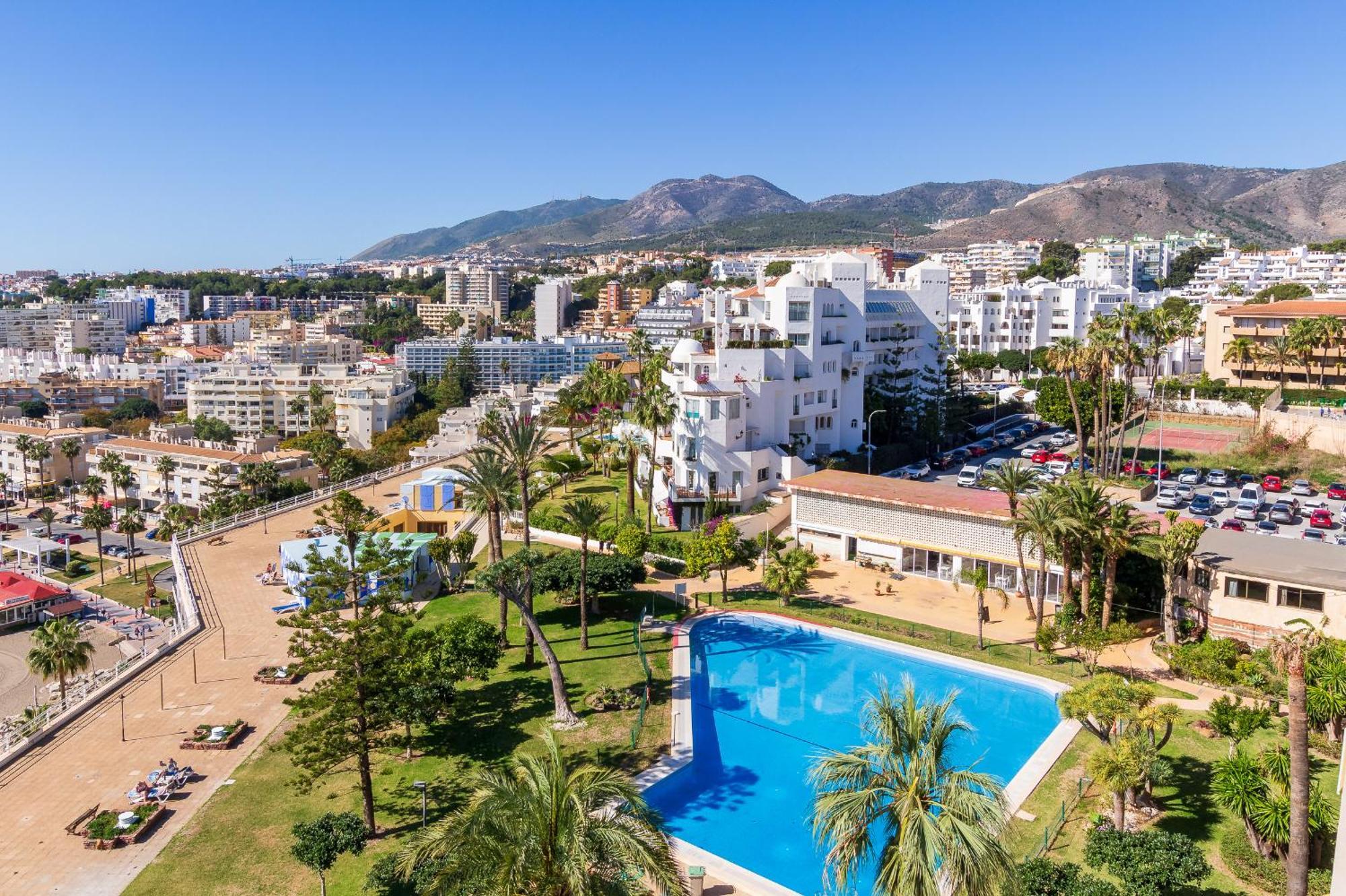 Santa Clara Modern & Exclusive Seafront Apartment Torremolinos Eksteriør bilde