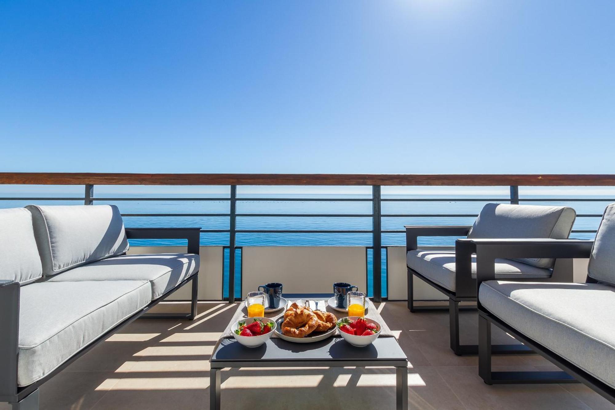 Santa Clara Modern & Exclusive Seafront Apartment Torremolinos Eksteriør bilde