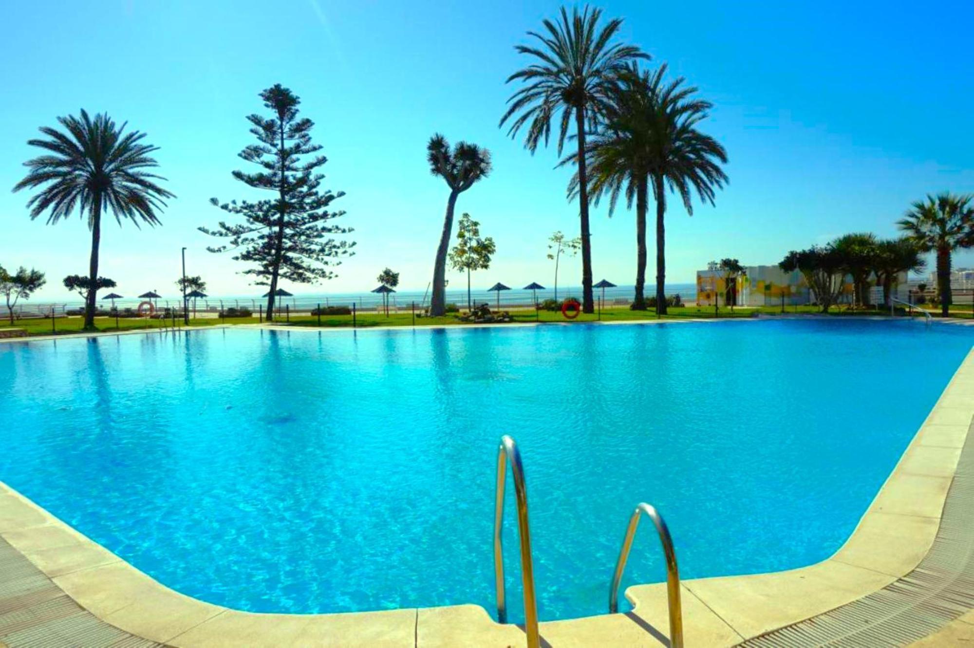 Santa Clara Modern & Exclusive Seafront Apartment Torremolinos Eksteriør bilde