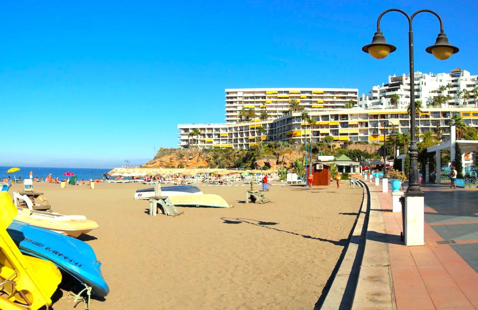 Santa Clara Modern & Exclusive Seafront Apartment Torremolinos Eksteriør bilde
