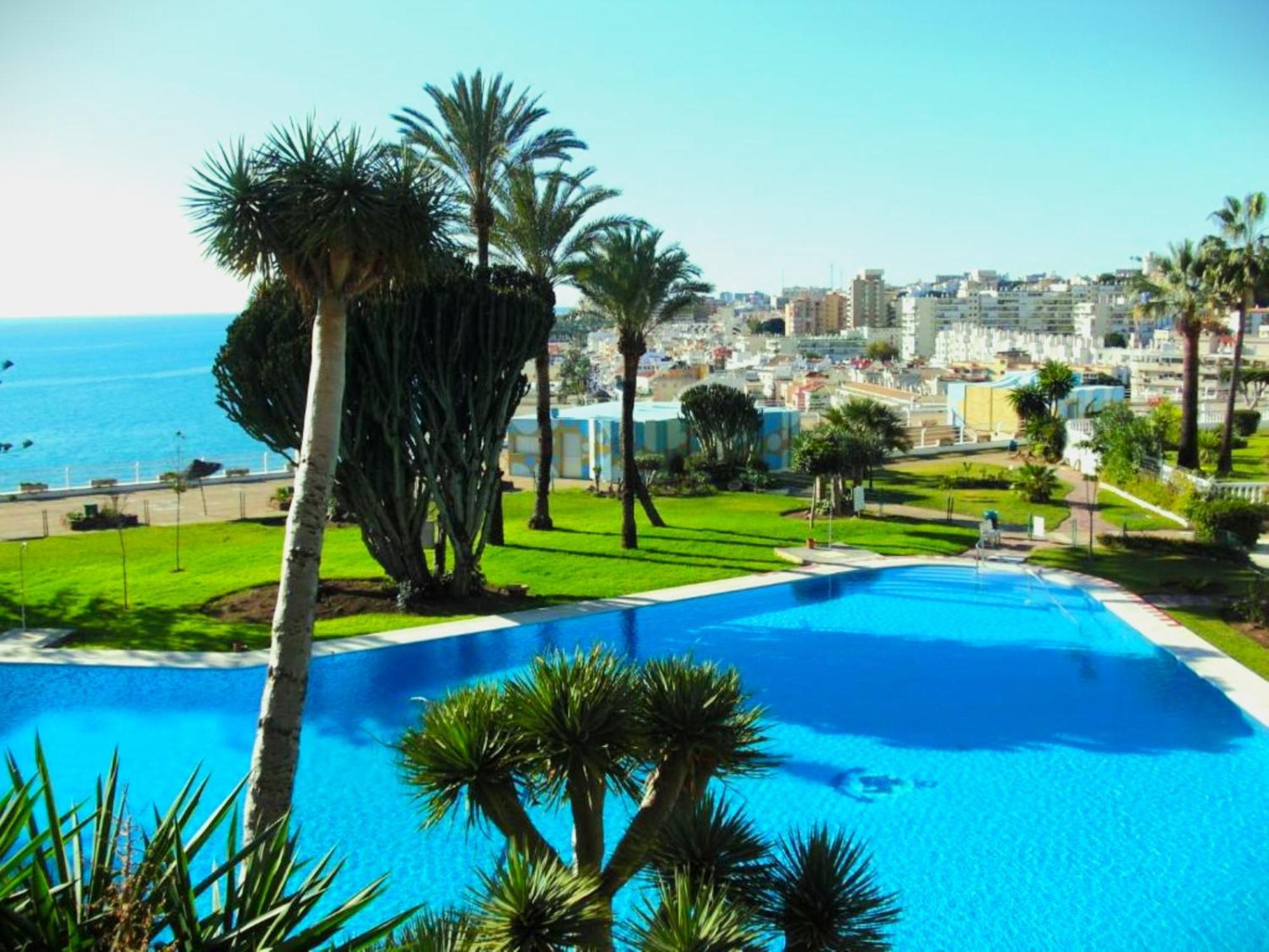 Santa Clara Modern & Exclusive Seafront Apartment Torremolinos Eksteriør bilde