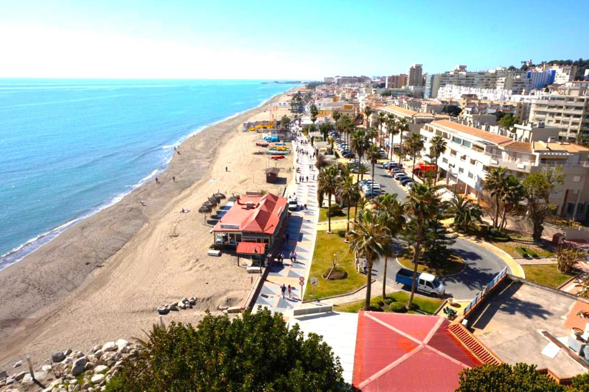Santa Clara Modern & Exclusive Seafront Apartment Torremolinos Eksteriør bilde
