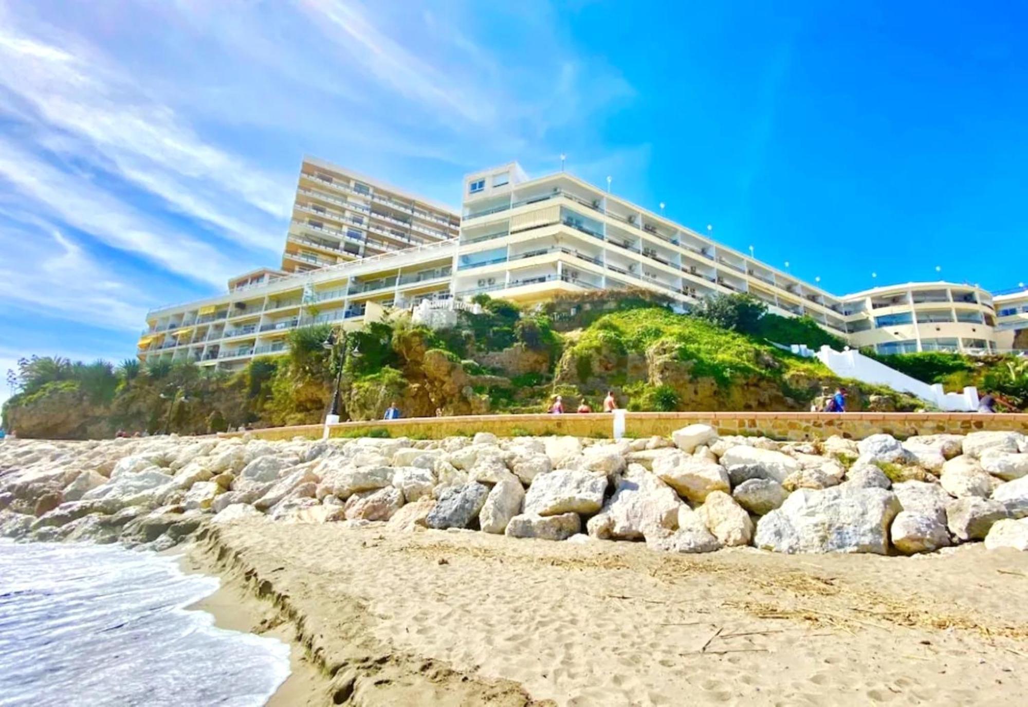 Santa Clara Modern & Exclusive Seafront Apartment Torremolinos Eksteriør bilde