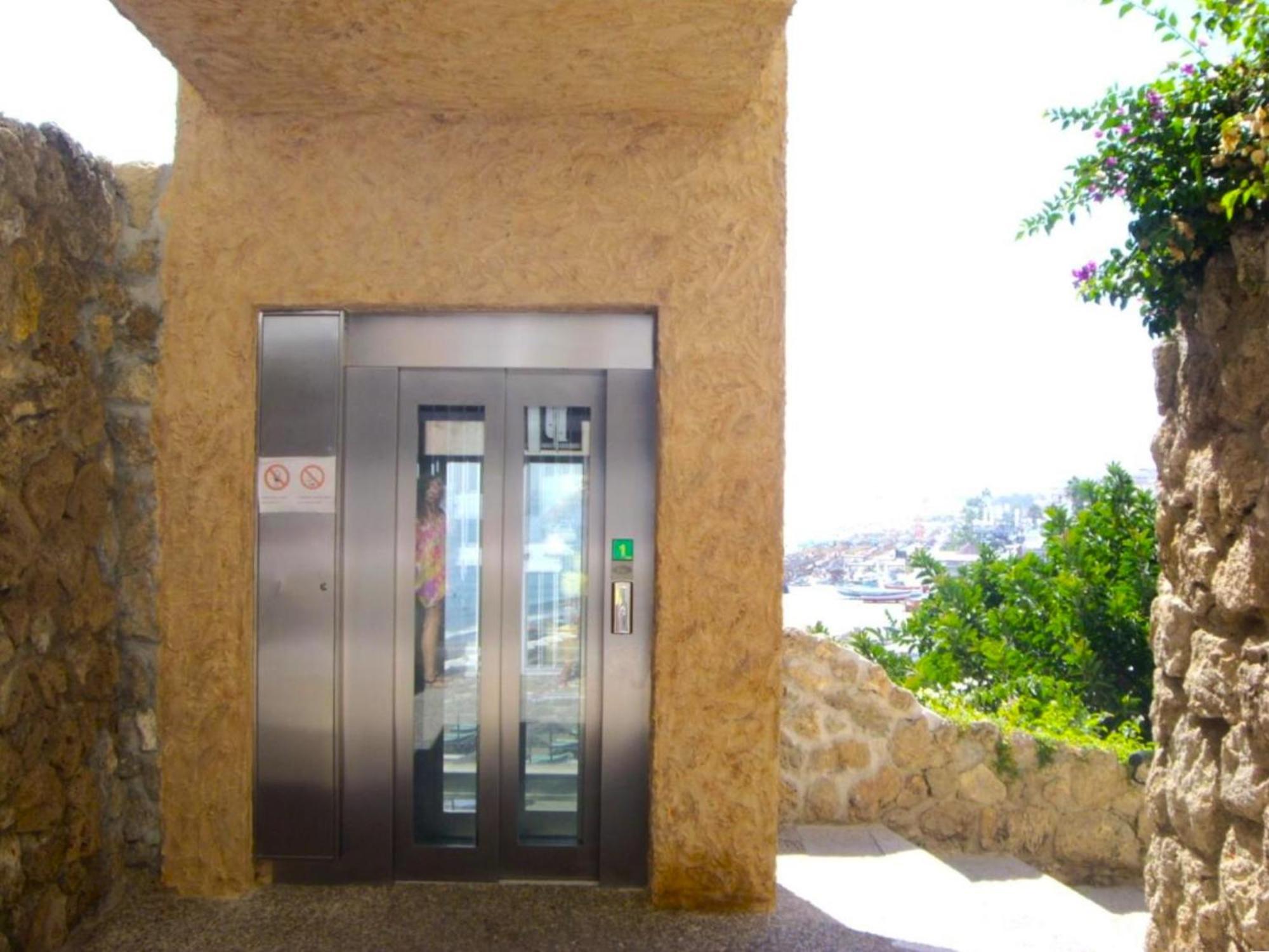 Santa Clara Modern & Exclusive Seafront Apartment Torremolinos Eksteriør bilde