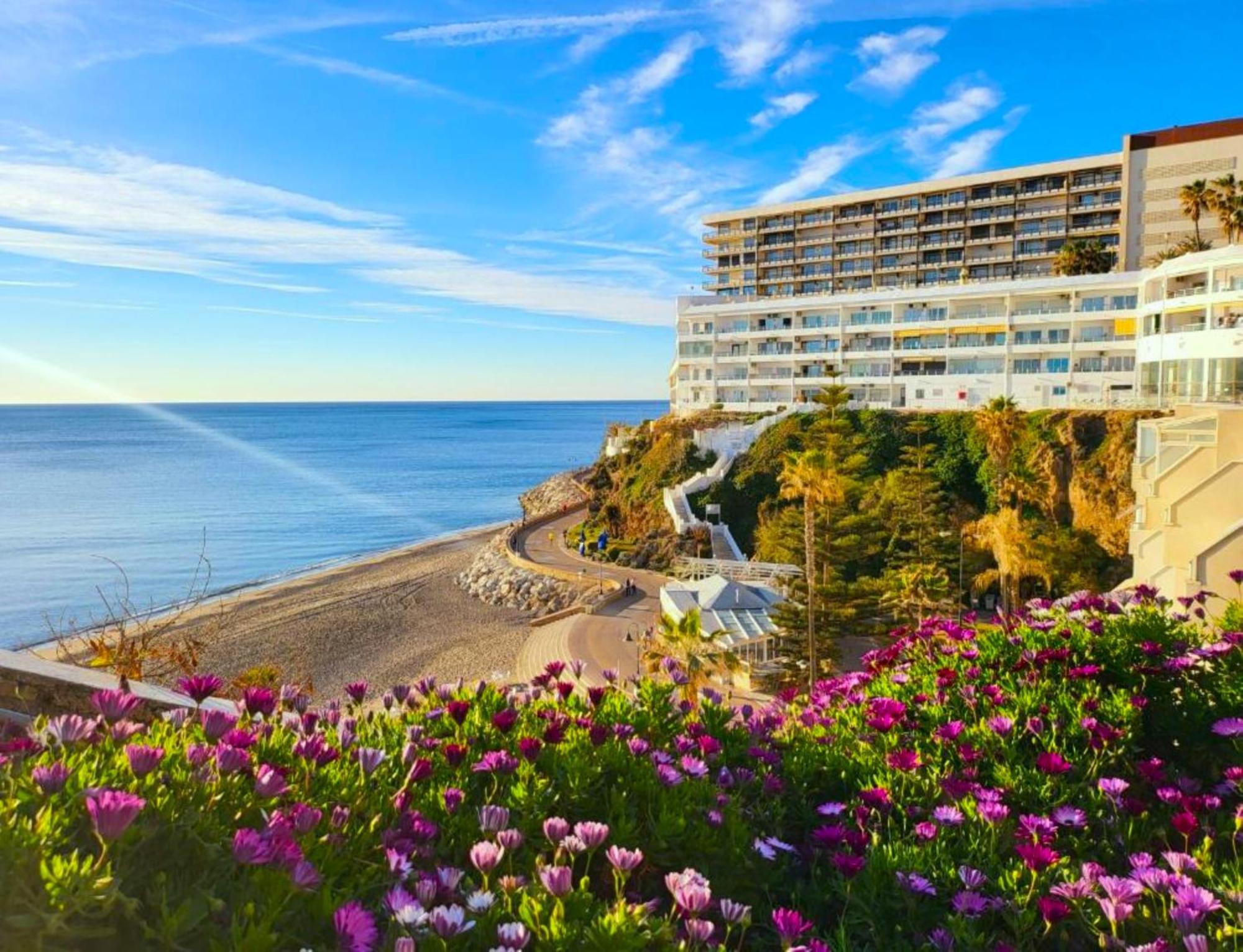 Santa Clara Modern & Exclusive Seafront Apartment Torremolinos Eksteriør bilde